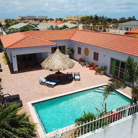 Island Sun Villa Palm Beach Exterior photo